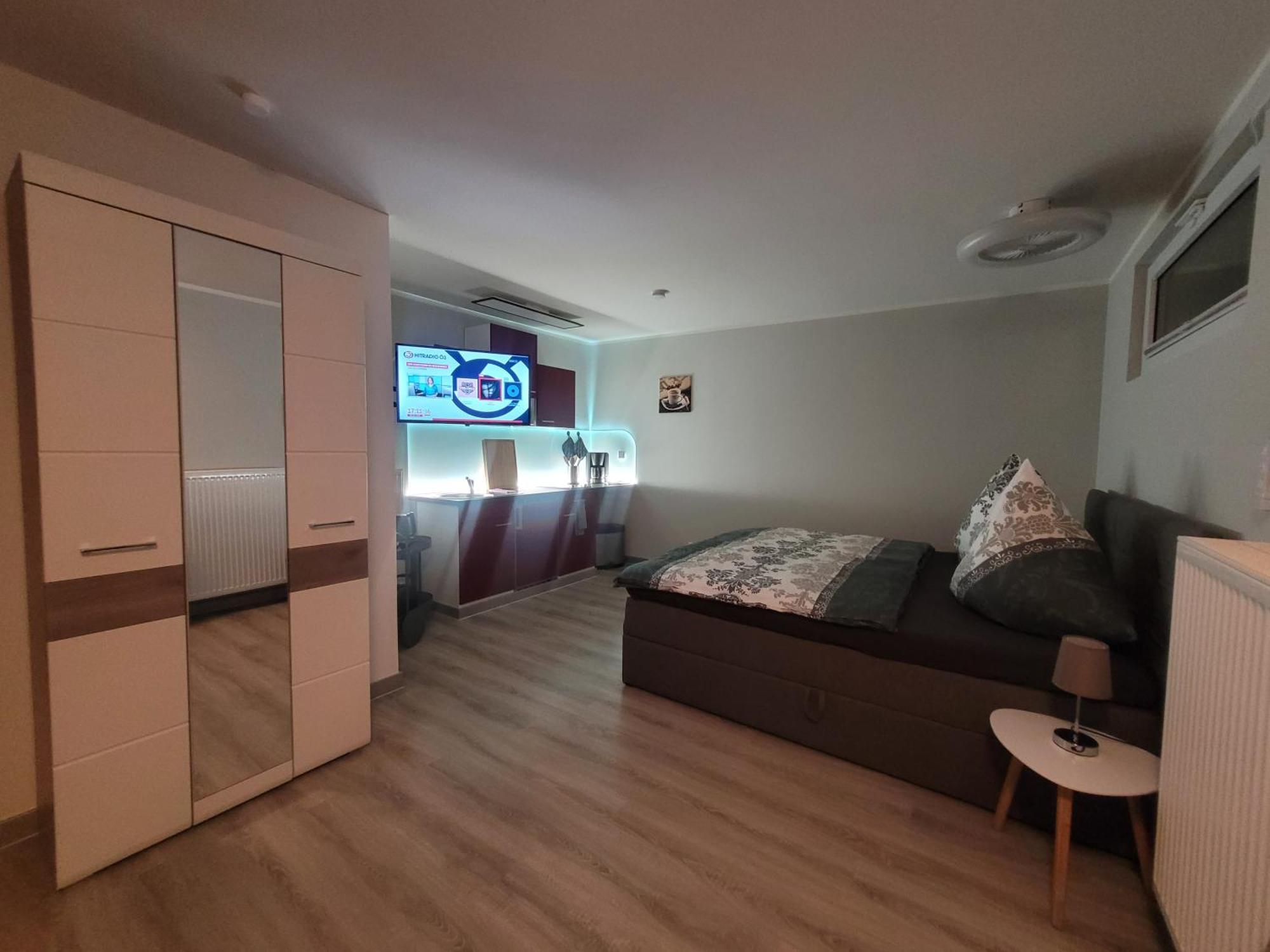 Ferienwohnung Oder Studio Dresden-Neustadt Inkl Parkplatz Mit Balkon Oder Terrasse 외부 사진