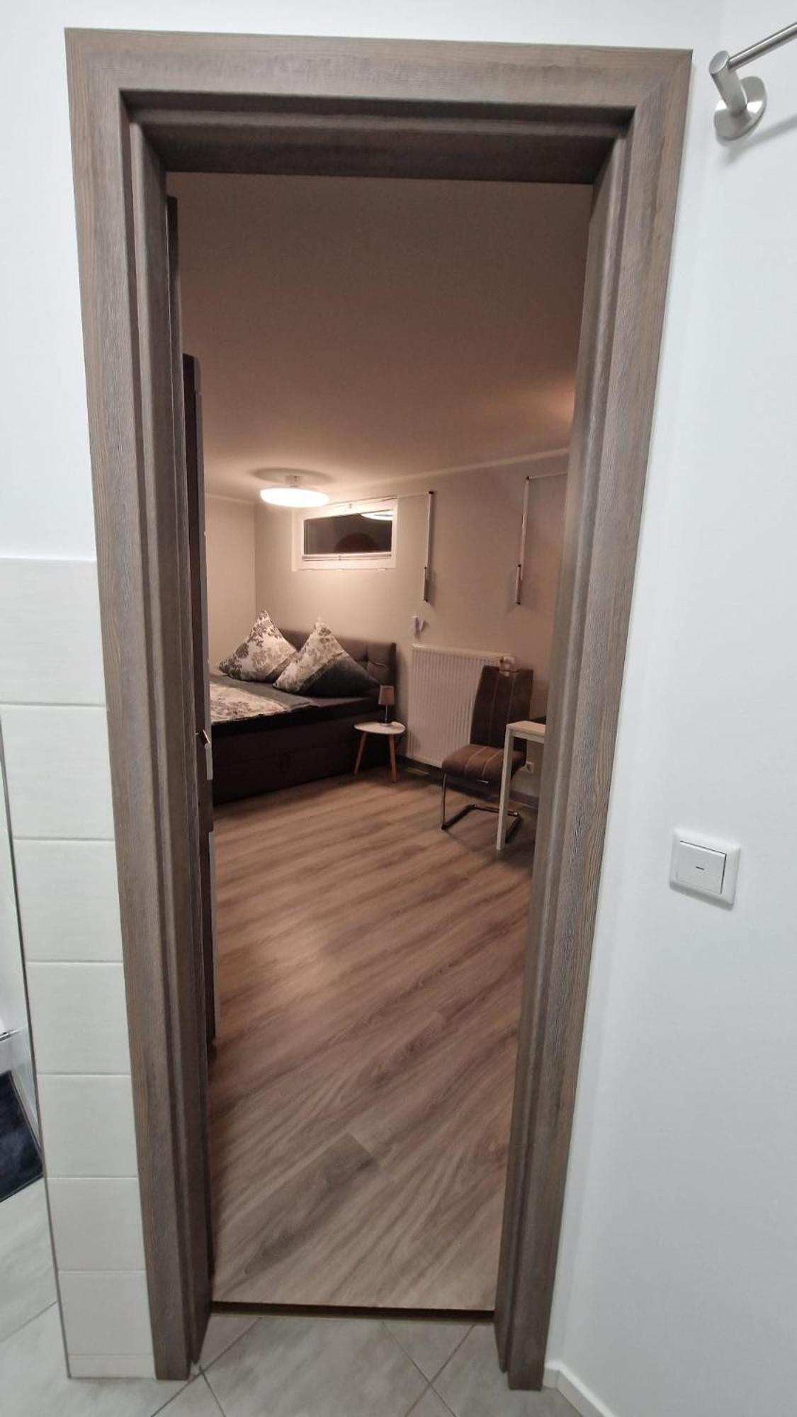 Ferienwohnung Oder Studio Dresden-Neustadt Inkl Parkplatz Mit Balkon Oder Terrasse 객실 사진